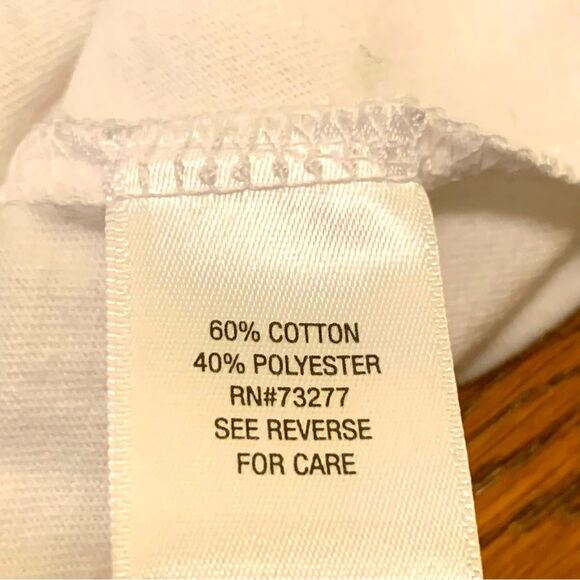 CROFT & BARROW GRAPHIC T-SHIRT WOMEN SMALL COLORFUL NEIGHBORHOOD SCENE. - Picture 8 of 10